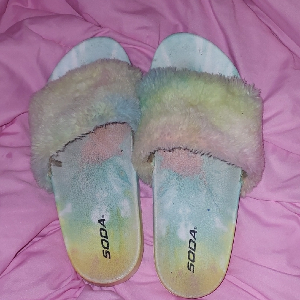 Soda Pastel Tie-Dye Fuzzy Slides